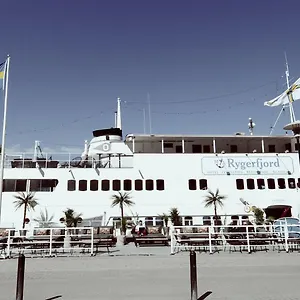 Rygerfjord & Hotel na wodzie